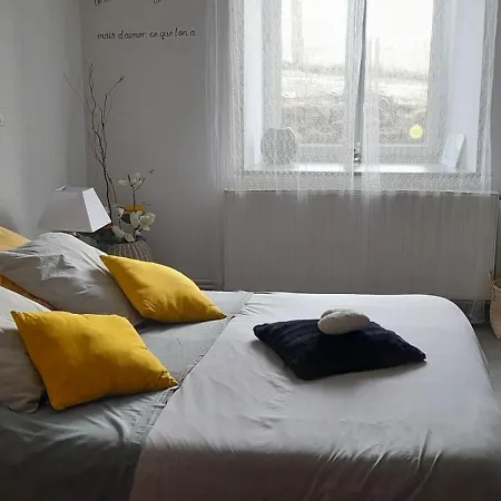 Ferme Des Champs Bed & Breakfast